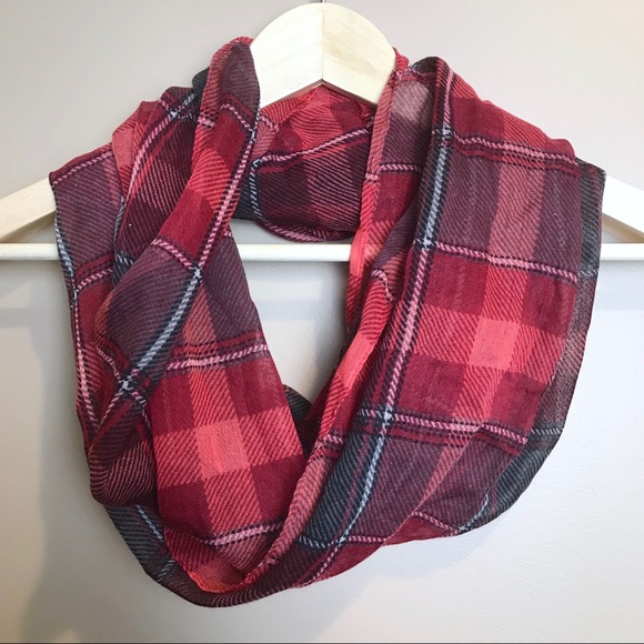 Red Patterned Infinity Scarf - Picture 2 of 3
